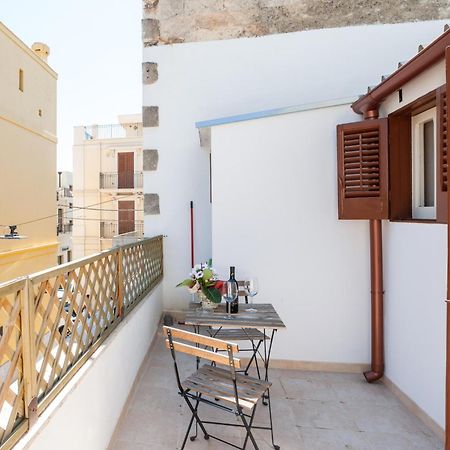 דירות פולינאנו א מארה Tiny House 19 Terrace Aparment מראה חיצוני תמונה
