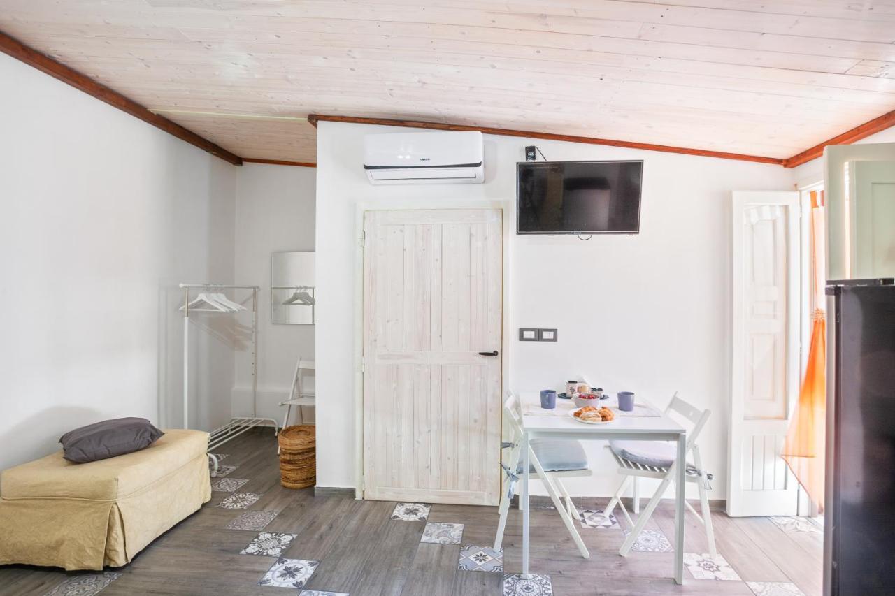 דירות פולינאנו א מארה Tiny House 19 Terrace Aparment מראה חיצוני תמונה