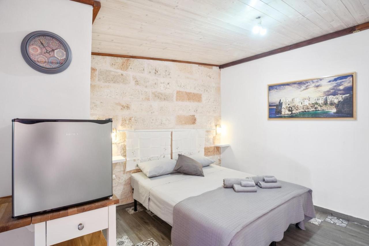 דירות פולינאנו א מארה Tiny House 19 Terrace Aparment מראה חיצוני תמונה
